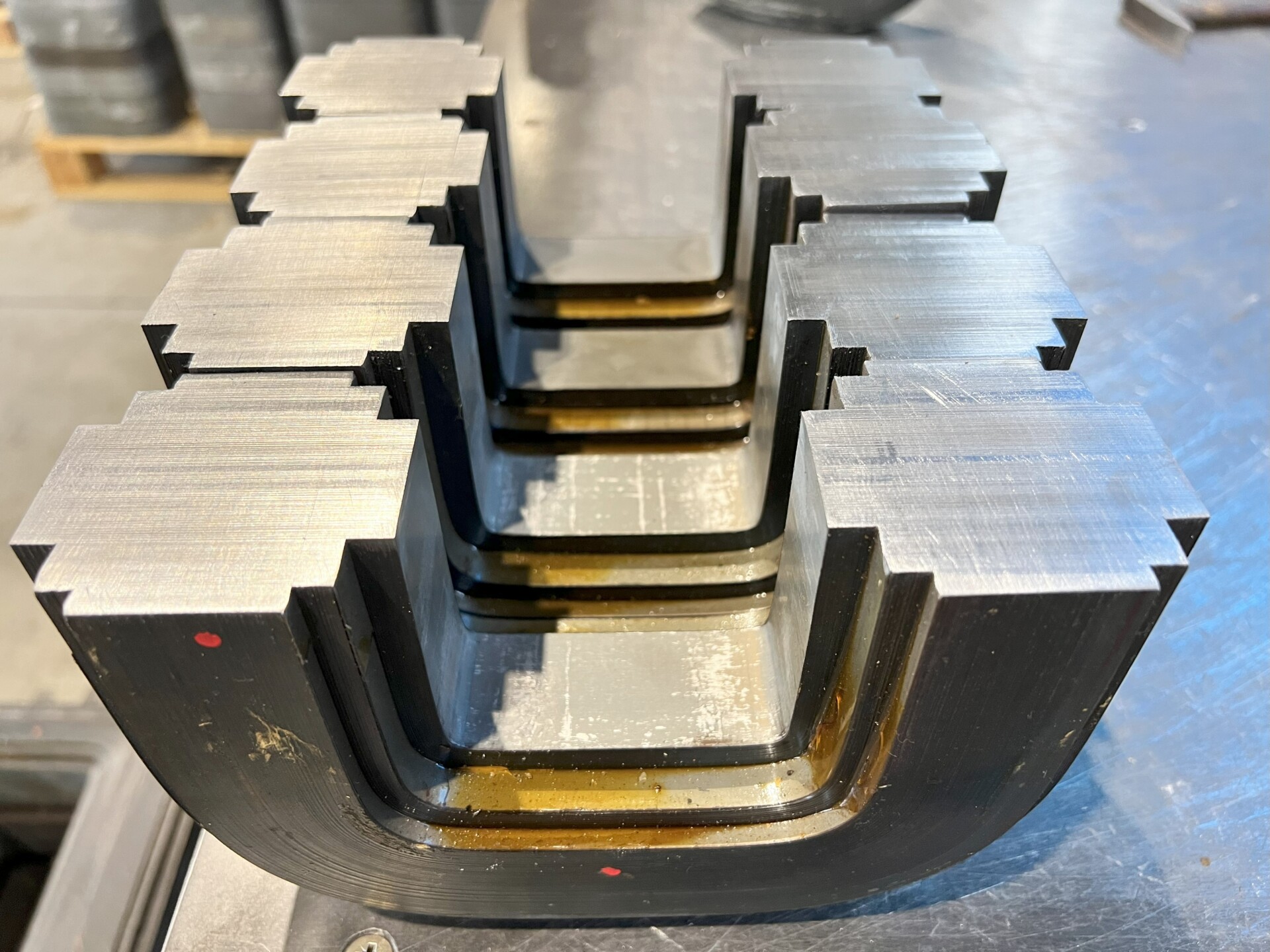 Stack of metal C cores intended for the production of electrical components